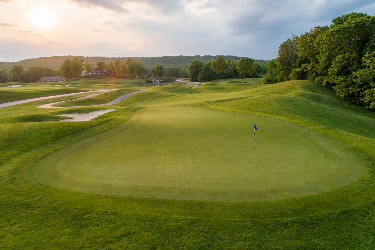 https://golfthefox.com/wp-content/uploads/2022/06/Hole-16.webp
